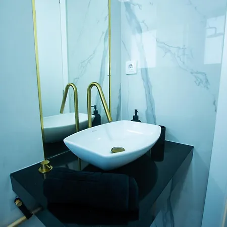 Batalha Retreat - Private Luxury With Heated Indoor Saltwater Pool Willa Ribeira Grande