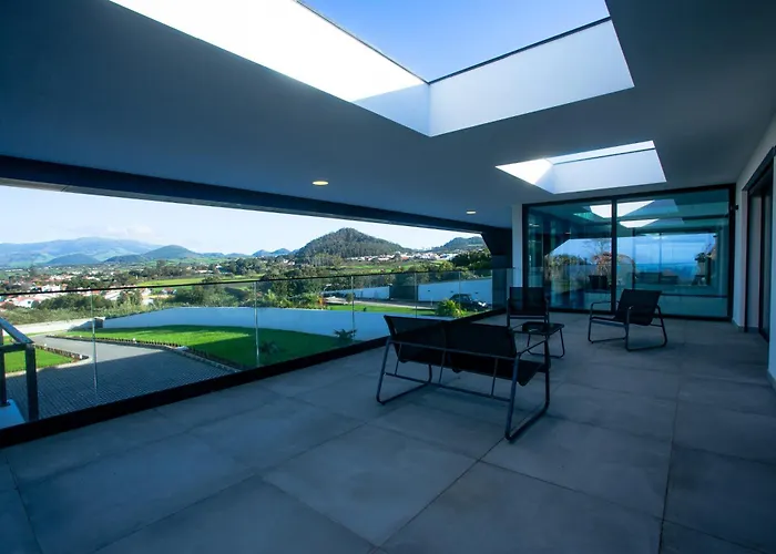 Willa Batalha Retreat - Private Luxury With Heated Indoor Saltwater Pool