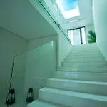 Villa Batalha Retreat - Private Luxury With Heated Indoor Saltwater Pool