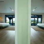Batalha Retreat - Private Luxury With Heated Indoor Saltwater Pool *