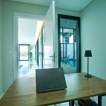 Batalha Retreat - Private Luxury With Heated Indoor Saltwater Pool