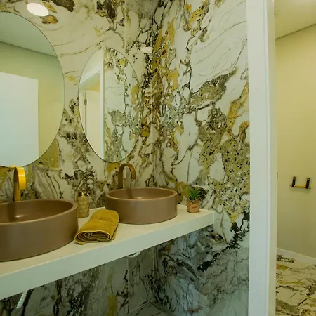 Batalha Retreat - Private Luxury With Heated Indoor Saltwater Pool 别墅