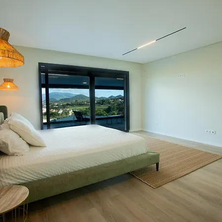 Batalha Retreat - Private Luxury With Heated Indoor Saltwater Pool *