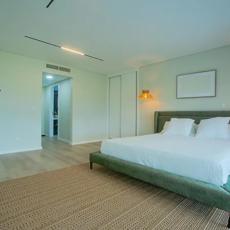 Batalha Retreat - Private Luxury With Heated Indoor Saltwater Pool Villa *