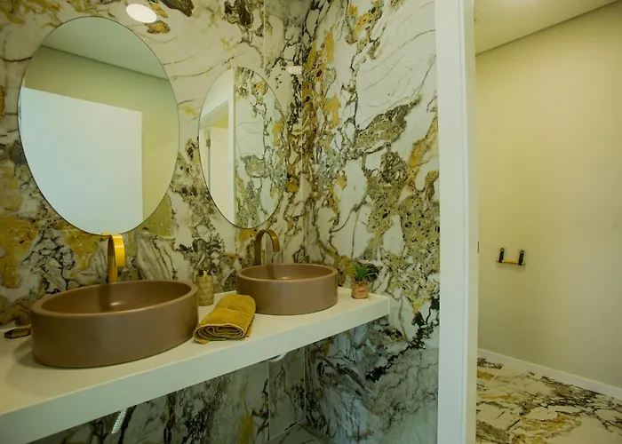 Batalha Retreat - Private Luxury With Heated Indoor Saltwater Pool Villa