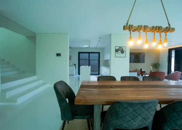 Batalha Retreat - Private Luxury With Heated Indoor Saltwater Pool Ribeira Grande