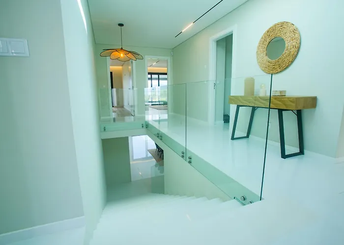 Batalha Retreat - Private Luxury With Heated Indoor Saltwater Pool Villa *