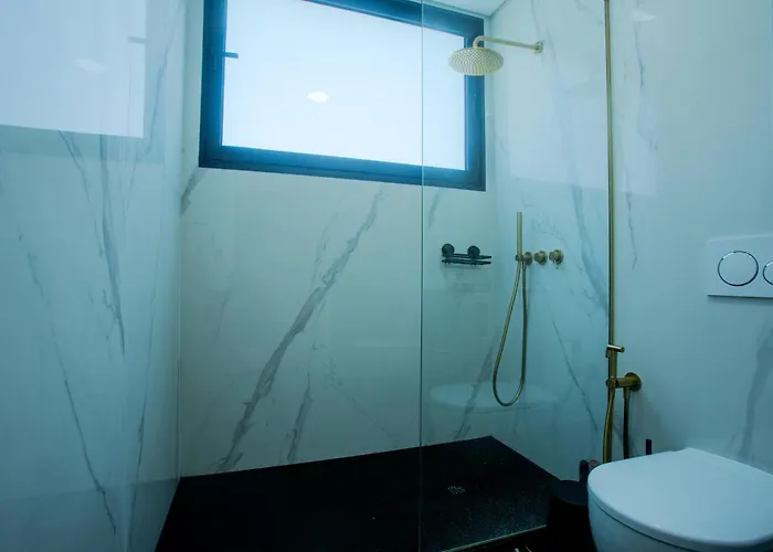 Batalha Retreat - Private Luxury With Heated Indoor Saltwater Pool 别墅