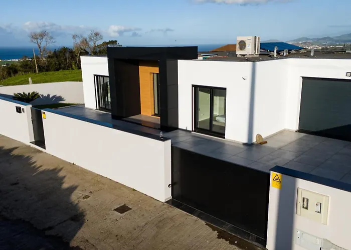 Batalha Retreat - Private Luxury With Heated Indoor Saltwater Pool Ribeira Grande